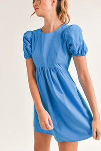 Blue short sleeve open back mini dress